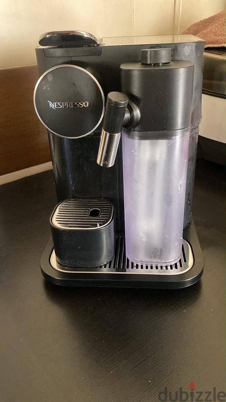 Nespresso Gran Lattissima EN650 1