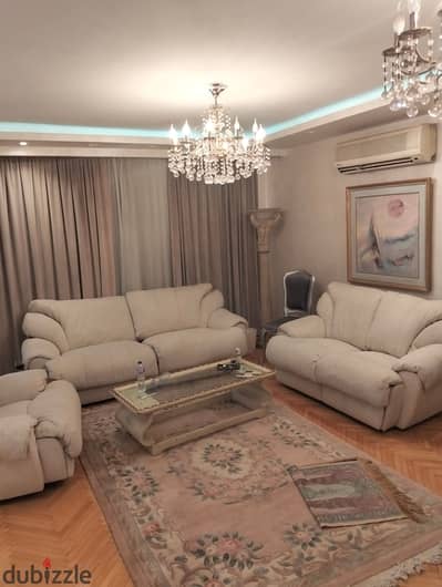 للايجار في مصر الجديدة