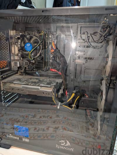 Pc - i5 9400f - GTX 1050Ti - 16gb ram - 500 gb hard - 256 gb ssd