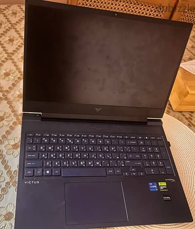 HP Victus 16