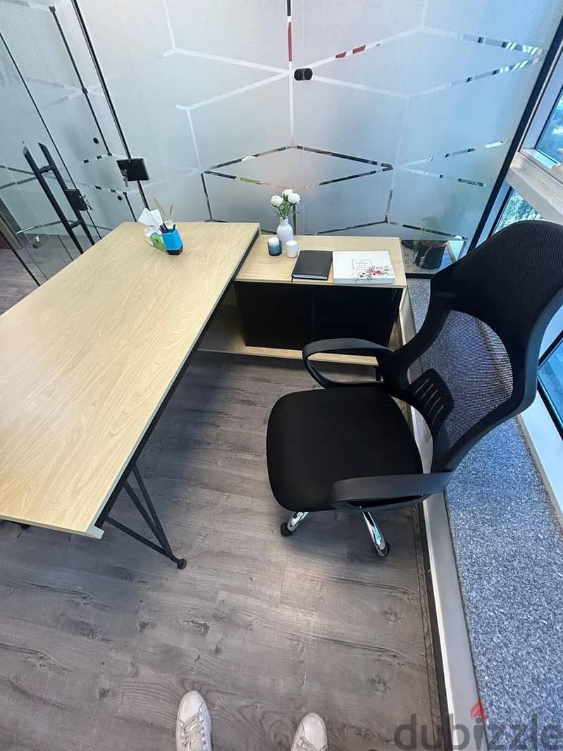 Office furniture 4