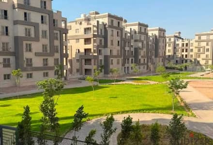 للبيع شقة في كمبوند جامعة القاهرة – وصلة دهشور