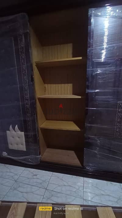 غرفة نوم كاملة استعمل خفيف جدا