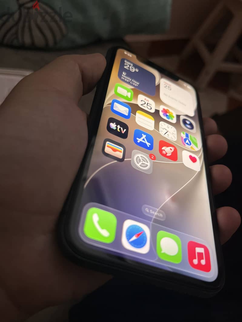 Apple - iPhone 11 4