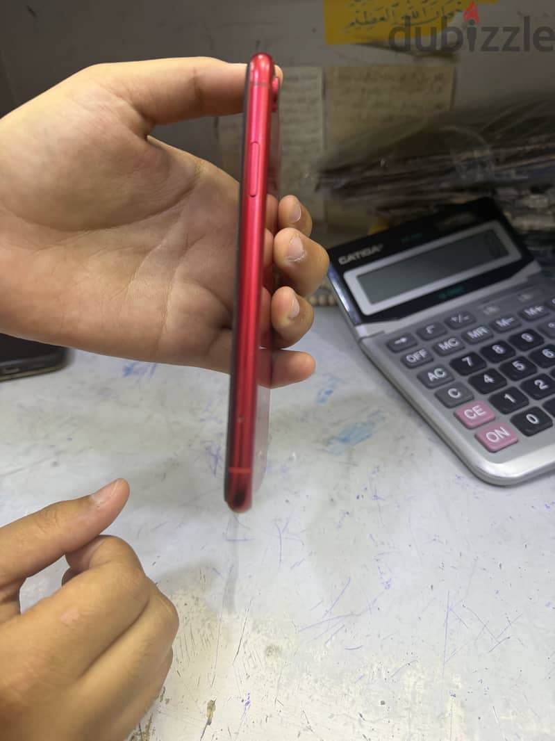 Apple - iPhone XR 7