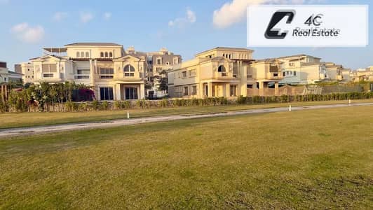 villa for Sale 274m 3 Bedrooms Ready to Move Lowest Market Price Phase 1 Prime Location in Mountain View Hyde Park Fifth Settlement near Hyde Park
