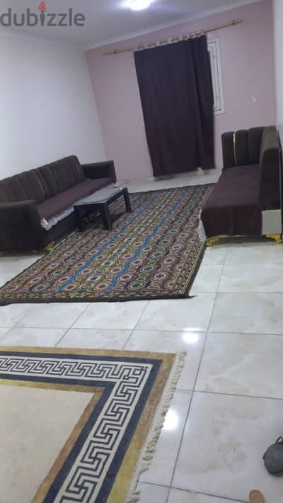 شقة مفروشة للبيع في النزهة الجديدة ٢
