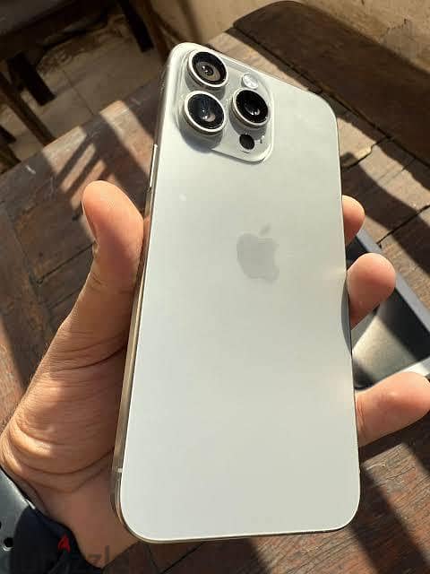 Apple - iPhone 15 Pro Max 4