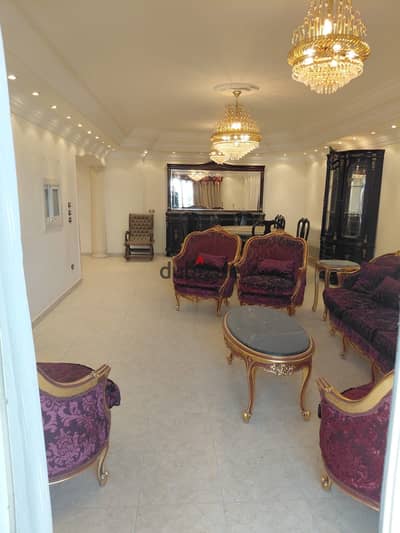 Apartment for sale at a bargain price in Zayed Compound 2000