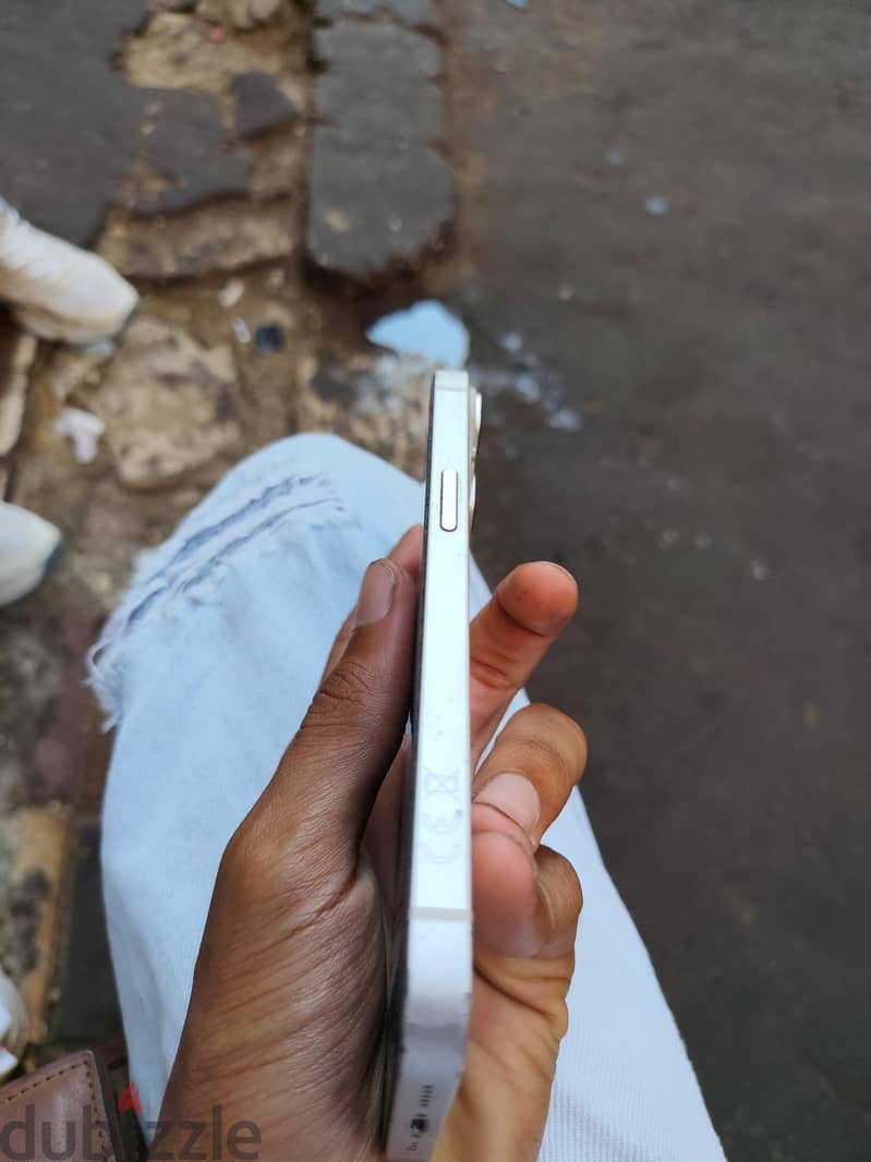 Apple - iPhone 14 4
