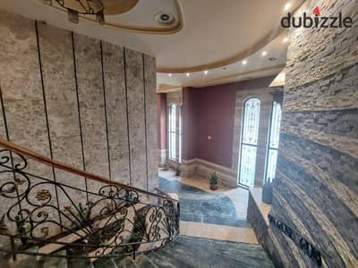 Building 2000 Full Floor Not Repeated 30 M Facade 600 M Corner Administrative License Al-Orouba Opportunity