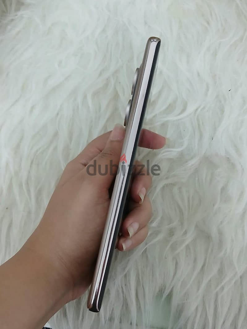 Xiaomi Redmi Note 14 Pro 3