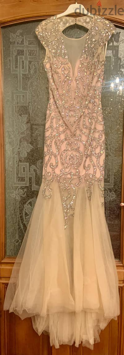Soirée Dress - فستان سواريه بحاله ممتازه
