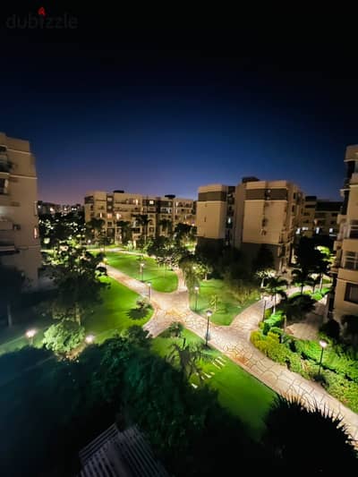 For sale B10 Madinty 160m, special finishing, water-resistant parquet flooring, armored door, decorative walls and gypsum board ceilings, marble bathtubs. The price is 10 million, negotiable.