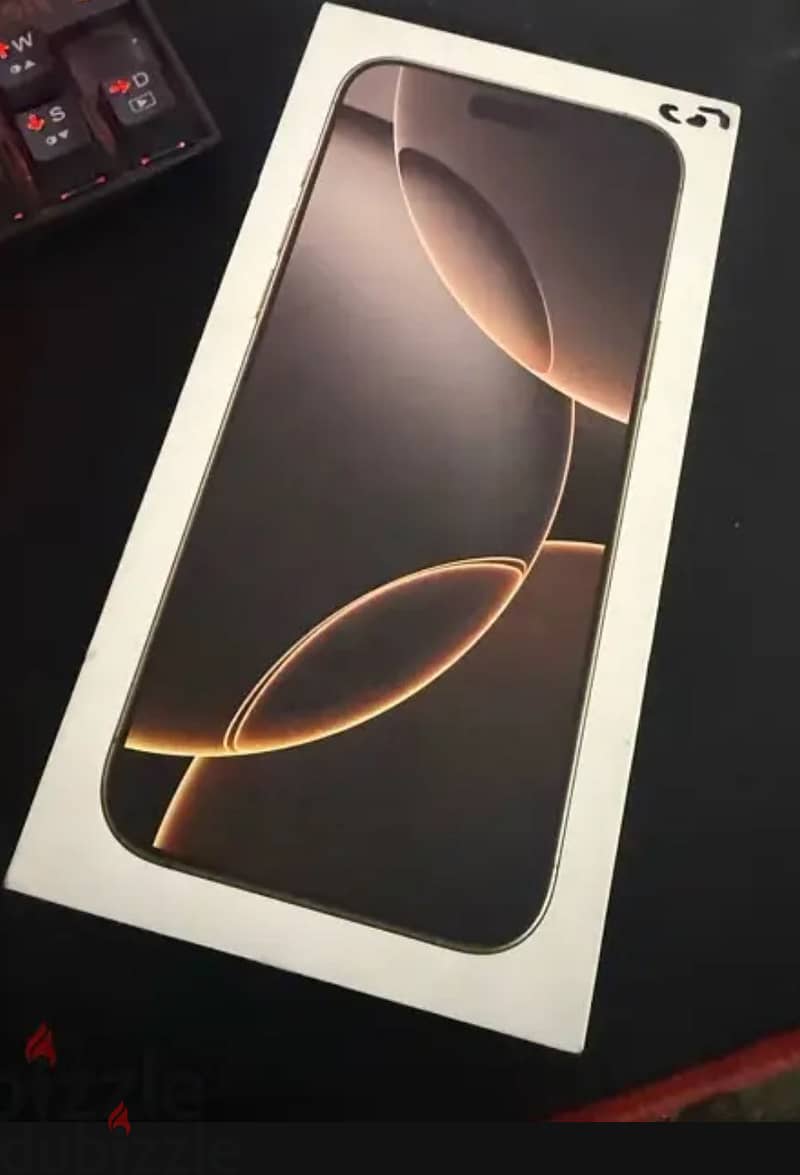 Apple - iPhone 16 Pro Max 1