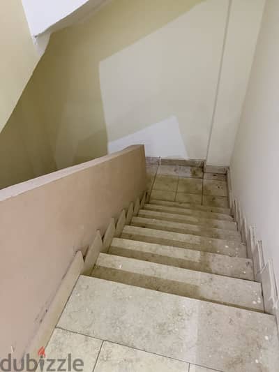 عمارة للبيع في ارض اللواء يمين المحور اول عمارة بتبوص علي محور ٢٦يوليو