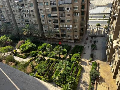 Apartment for sale in Zahra Maadi on Al-Maadi Main Towers near Carrefour Maadi