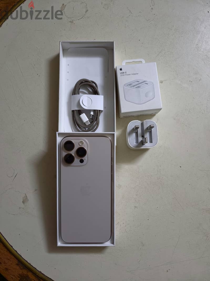 Apple - iPhone 16 Pro Max 3