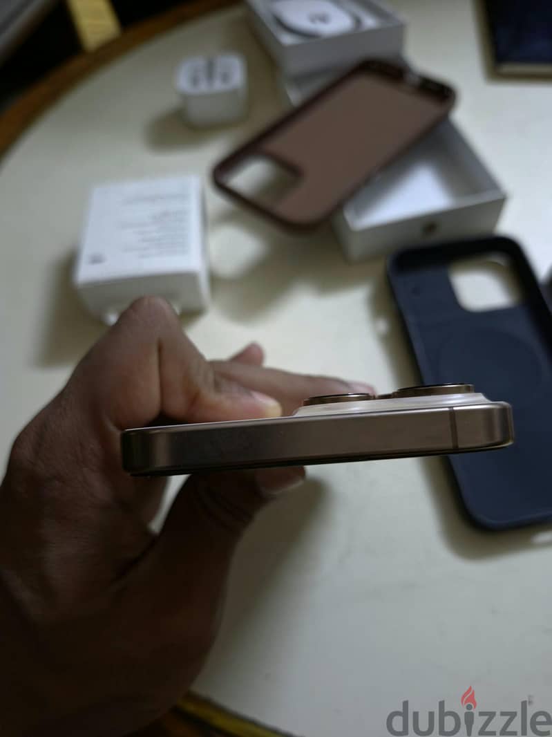 Apple - iPhone 16 Pro Max 8