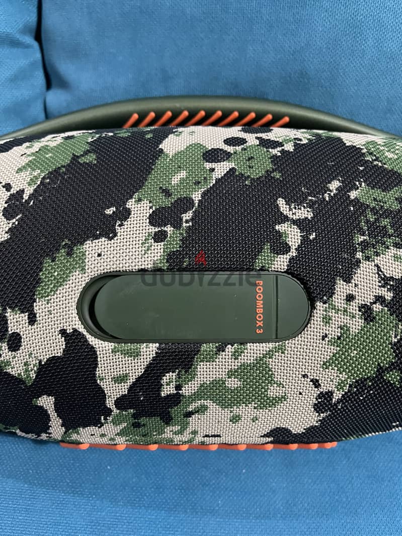 JBL BoomBox 3 8