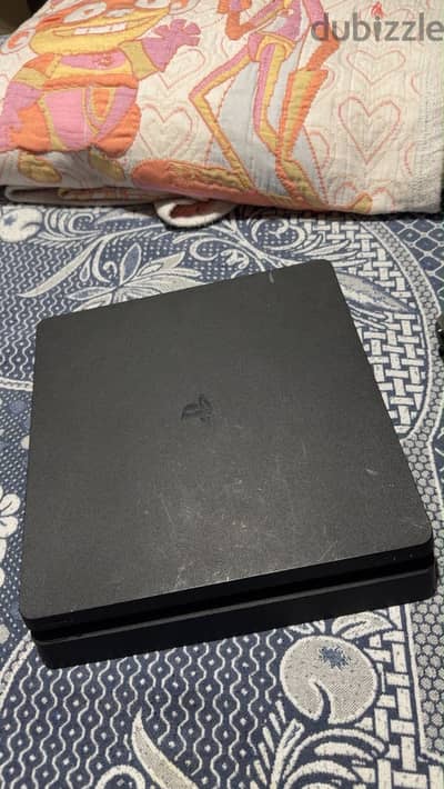 Playstation 4 slim