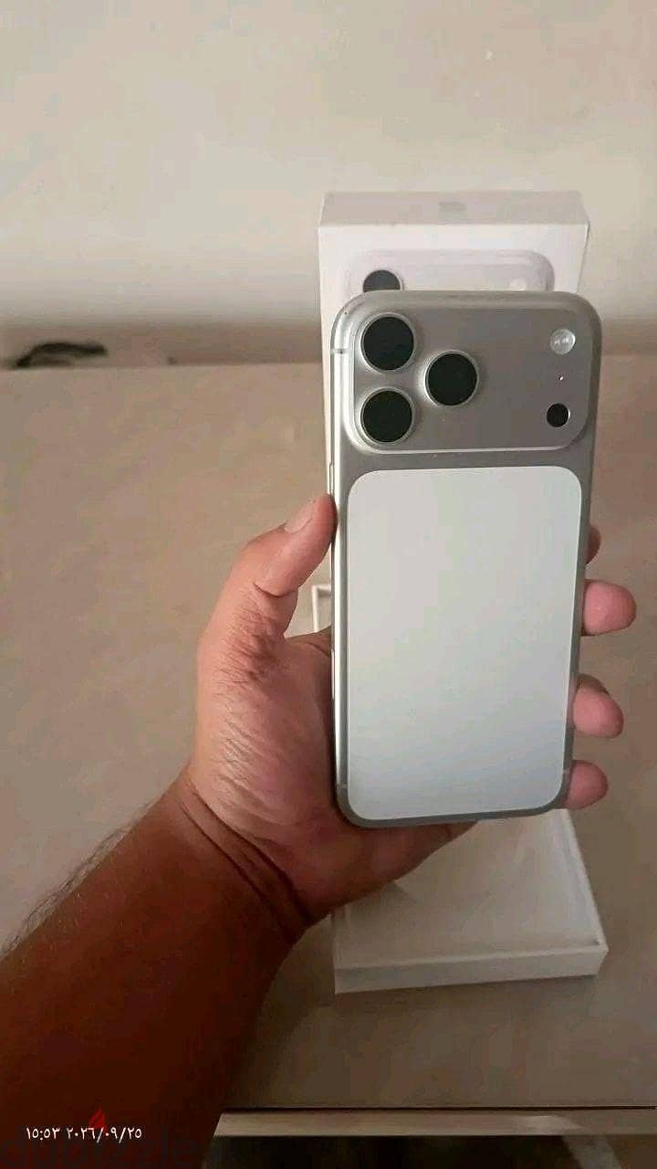 Apple - iPhone 17 Pro Max 2