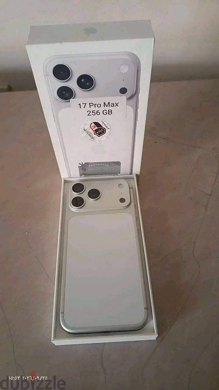Apple - iPhone 17 Pro Max 3