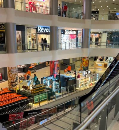 مساحة بارتشن kiosk داخل مول مميز