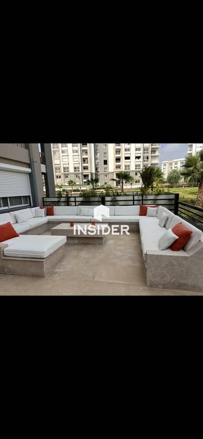 Finished Apartment Garden for sale in MV Hyde park