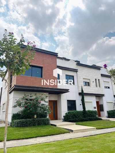 Resale Twin House sale Azzar 1 Prime Location 6BR