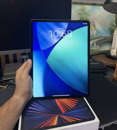 iPad Pro M1 (12.9 inch)