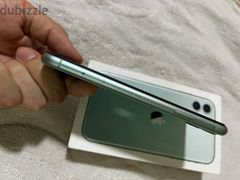 Apple - iPhone 11 5