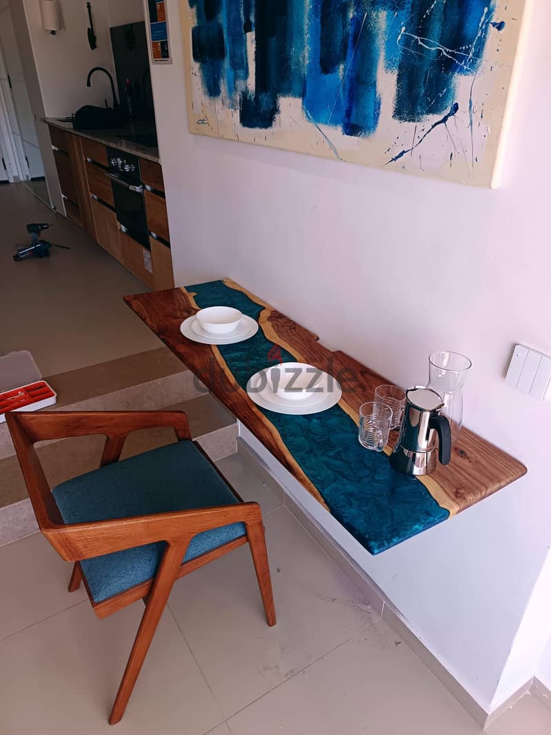 Foldable blue lagoon desk 1
