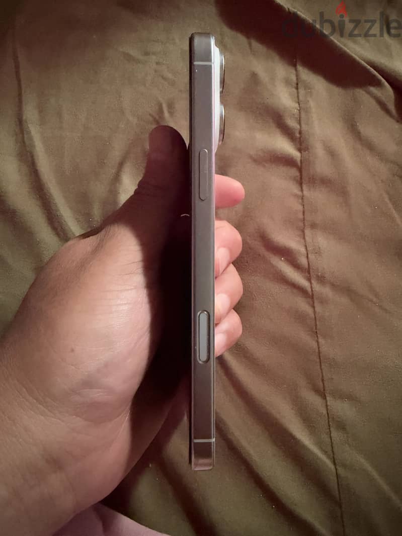 Apple - iPhone 16 Pro Max 1