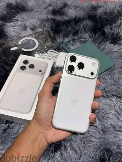 آبل - آيفون 17 برو ماكس