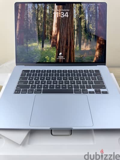 TWO 2 MacBook Air M4 -  15.3 inch  - Like New - 23 شحنة - Full box -