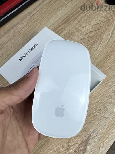  Apple Magic Mouse 2 - Full box - Like New 