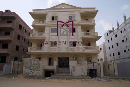 In the main homeland house, everything is close to you, have the right to own an apartment, first floor, 320m