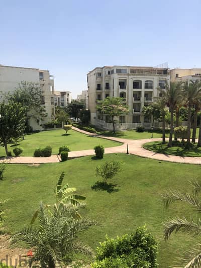 Apartment for rent in Hadayek El Mohandseen long term only