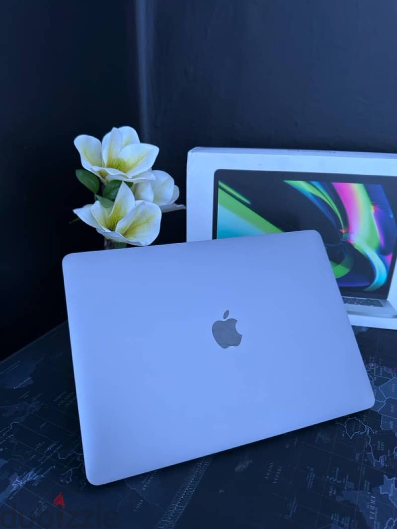 Macbook pro m1 1