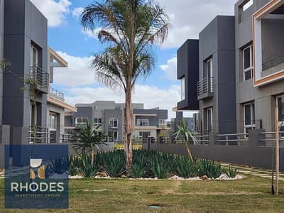 Resale: A distinctive 95 m apartment in Kayan Compound, available directly from the owner for RTM price lower than the developer's rate.