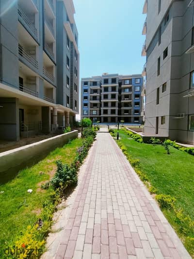 Duplex for sale in La Vertie Compound – immediate delivery.