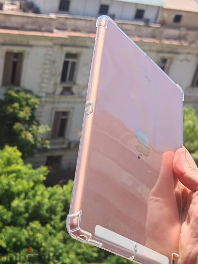 IPad 7th generation 32g wifi +sim 1