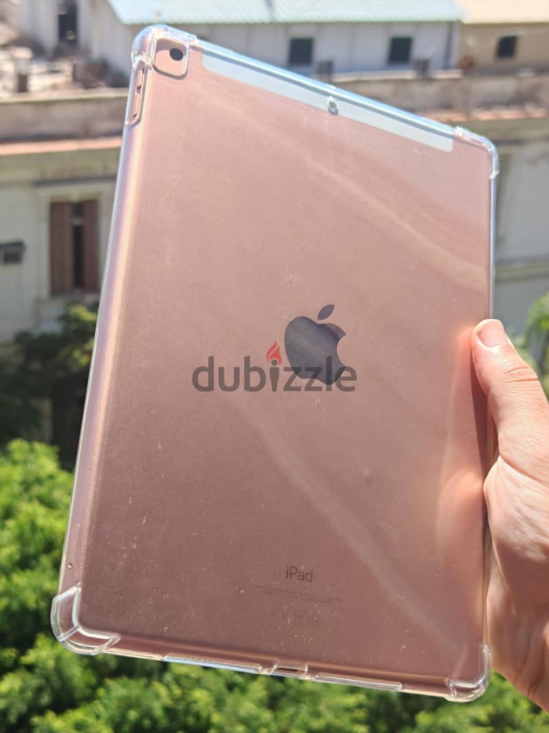 IPad 7th generation 32g wifi +sim 3