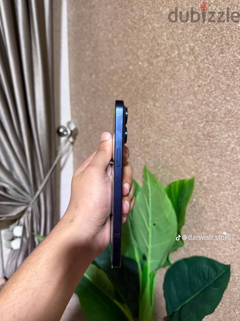 Apple - iPhone 15 Pro Max 3