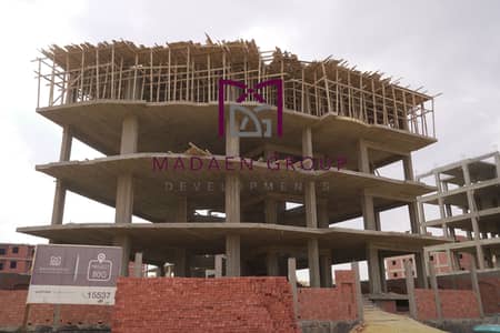 فرصتك في للسكن الراقي بموقع مميز في بيت الوطن التكميلي - أكتوبر ارضي 196م بجاردن 113م **السعر شامل الخدمات السكنيه**