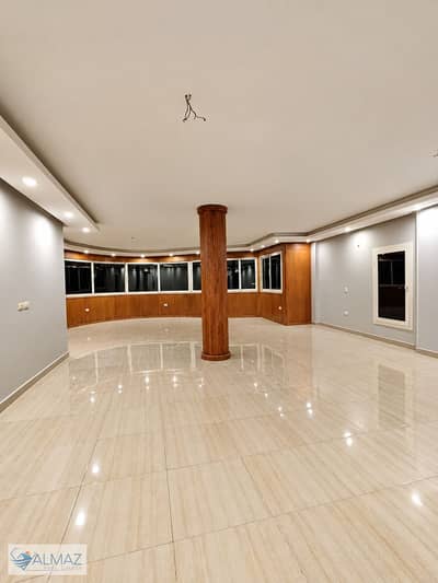 Unfurnished 270-square-meter apartment for residential rent only, located in the Fifth District of New Cairo (Fifth Settlement), near the "View Zone. "