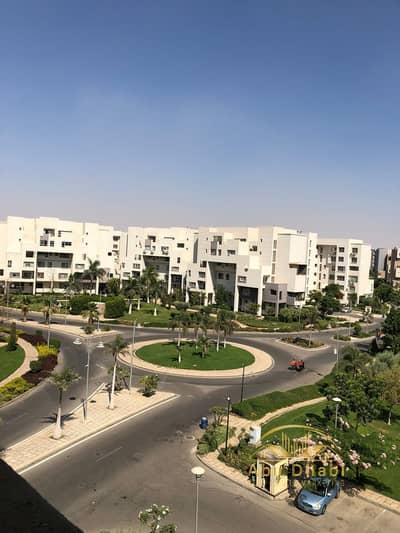 207-square-meter apartment for sale in Madinaty (B8), featuring a garden, street, and square view; located just minutes from the banking complex and t