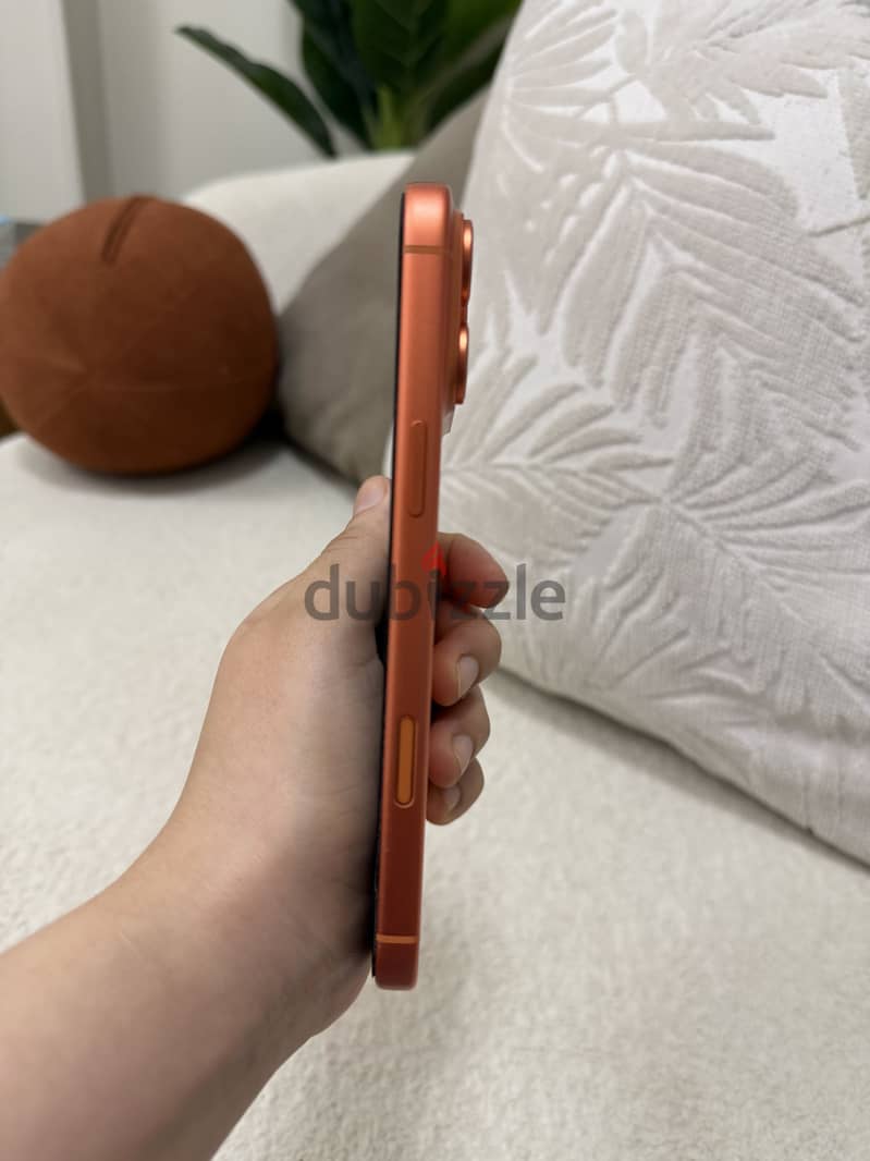 Apple - iPhone 17 Pro Max 2