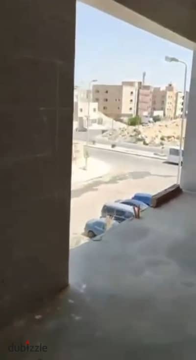 مبنى مصنع للايجار 5 ادوار بدروم وارضي و3 متكرر رخصة دعاية وهندسي منطقة الالف مصنع التجمع الخامس بالقرب من محور العين السخنة والمنطقة الصناعية ومحور بن